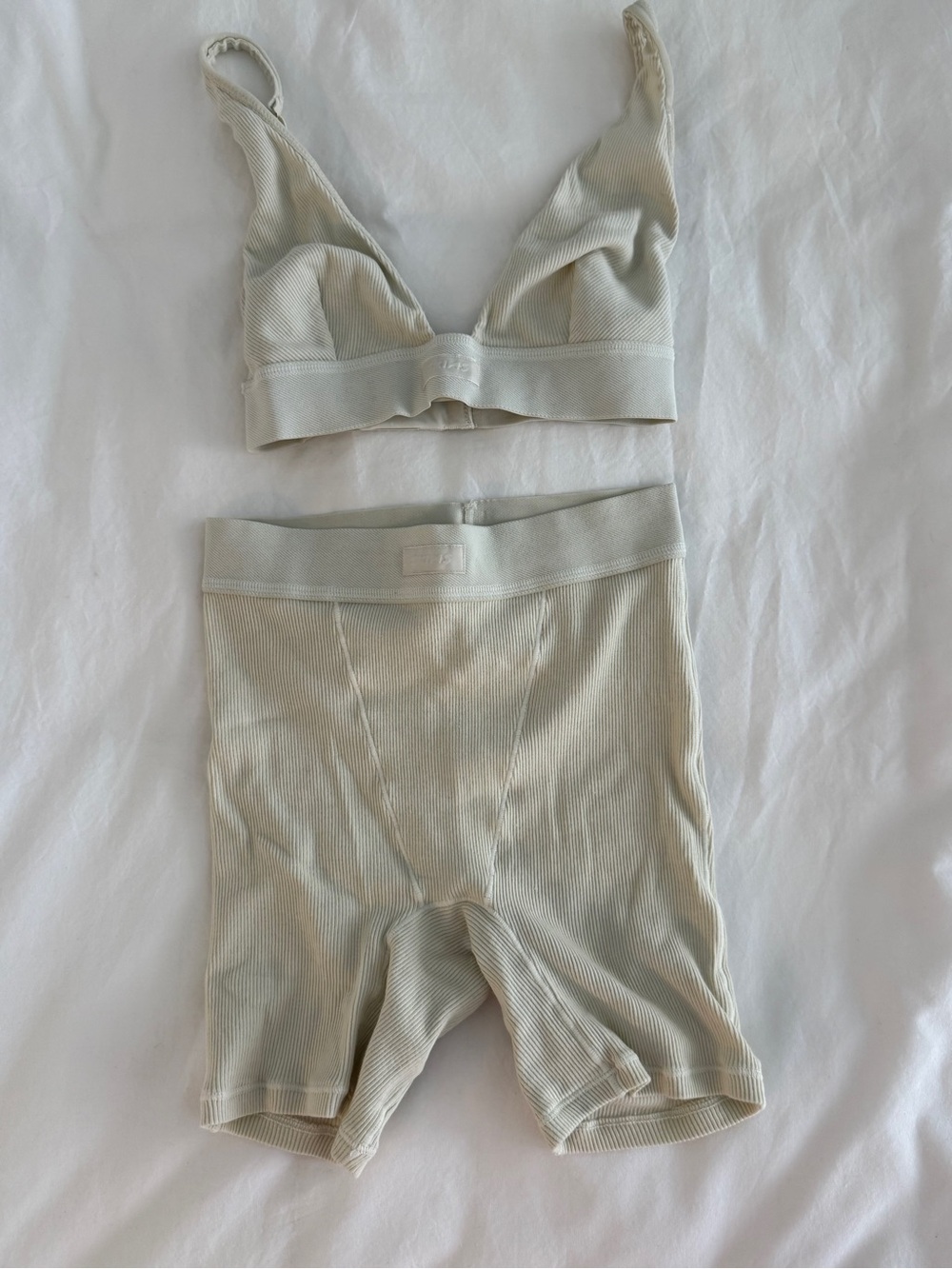 Skims Ribbed Seamless Bralette & High-Waist Boxer Short Set – Cream XXS